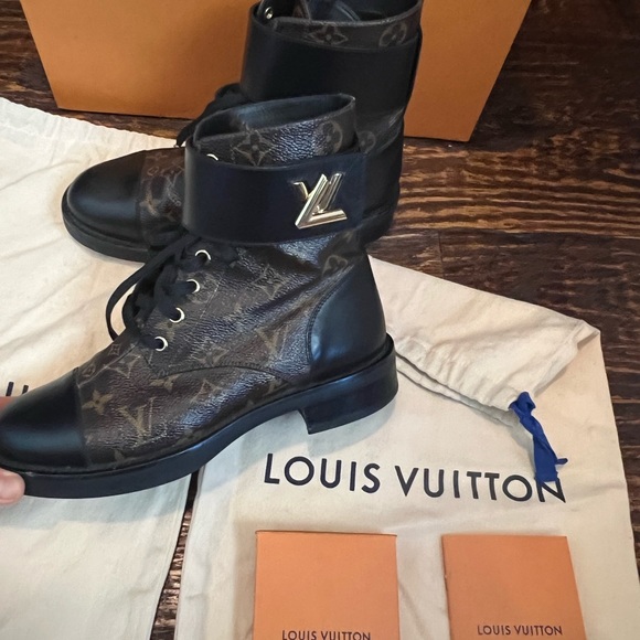 LV Wonderland Flat Ranger Boots Monogram Carvas Calf leather size 38 - Picture 15 of 16